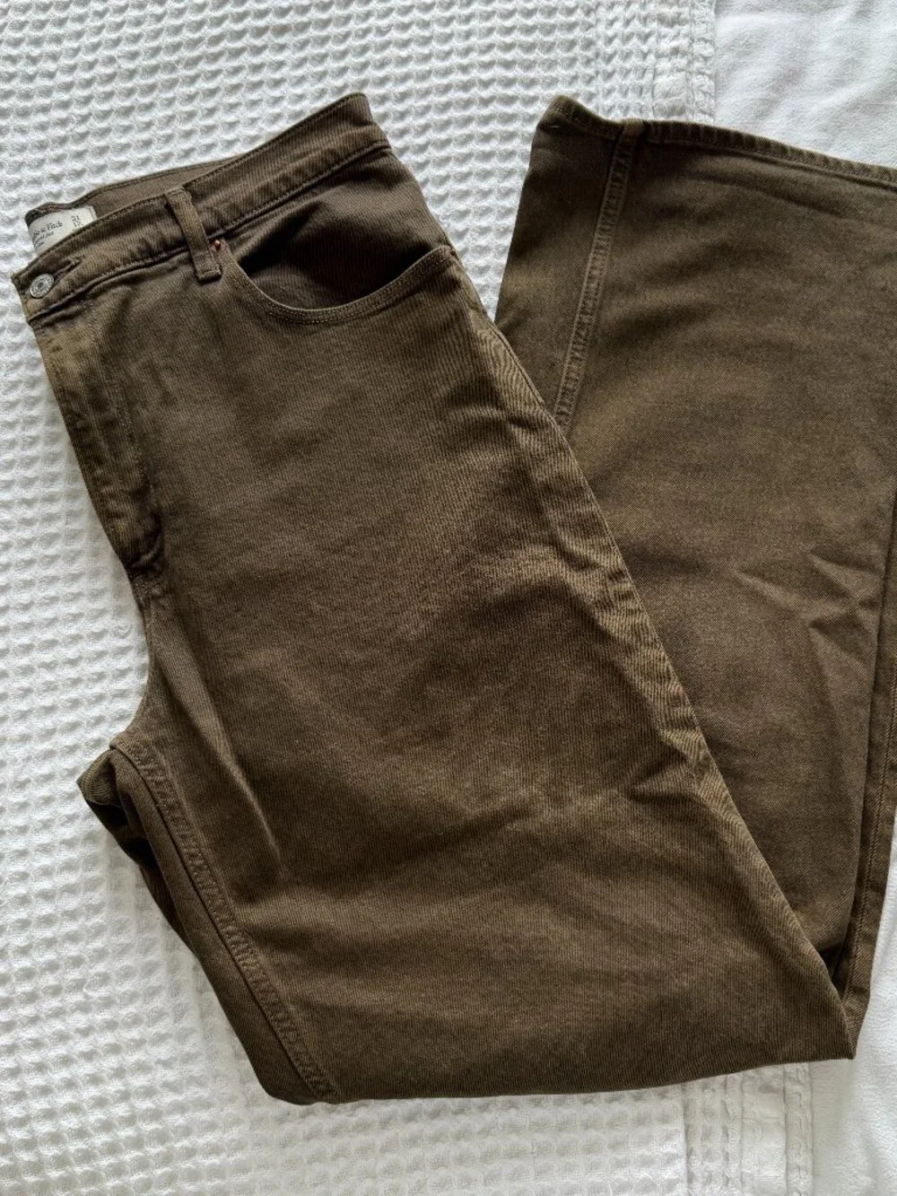 Abercrombie & Fitch High Rise 90s Relaxed Jean - Picture 5 of 7